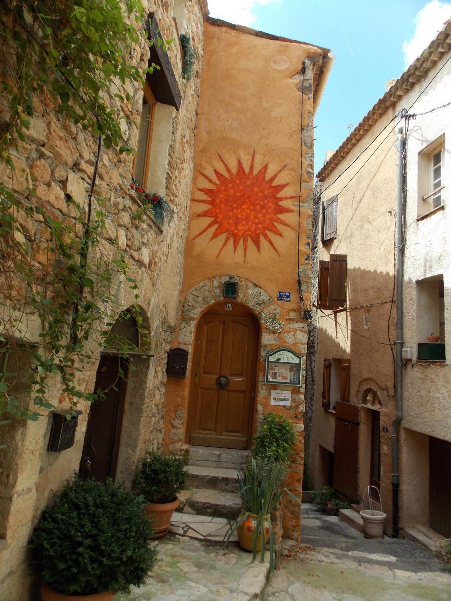 אופס La Maison Du Bonheur מראה חיצוני תמונה
